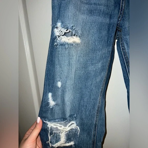 Mid Rise Ripped Jeans - Picture 3 of 6